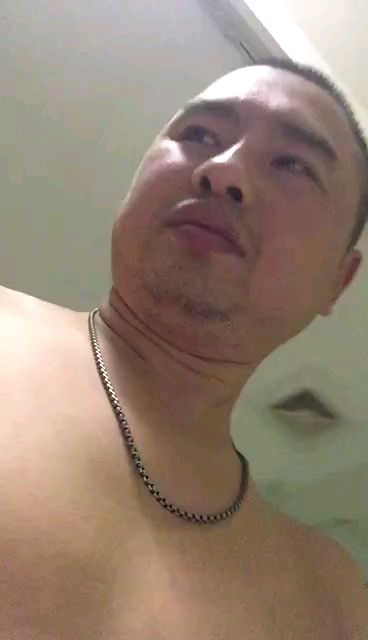 偷看爸爸被操的呱呱叫